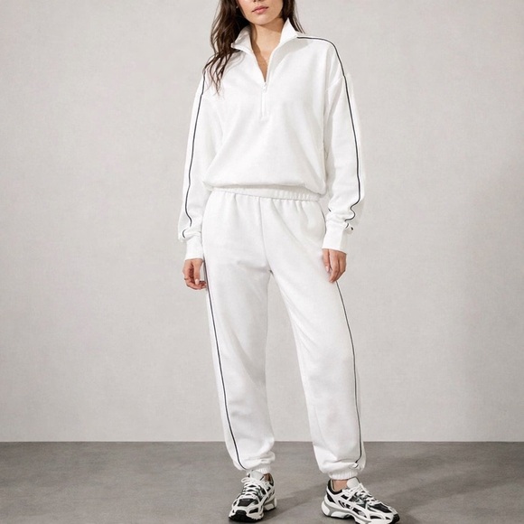 EUC Athleta Forever Fleece 2pc Tracksuit White Black Piping, Top M, Bottom S - Picture 1 of 7